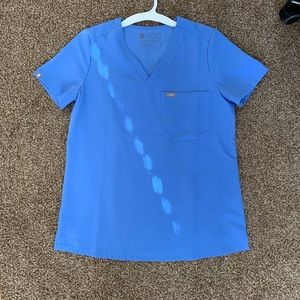 Figs scrubs set powder blue size small
